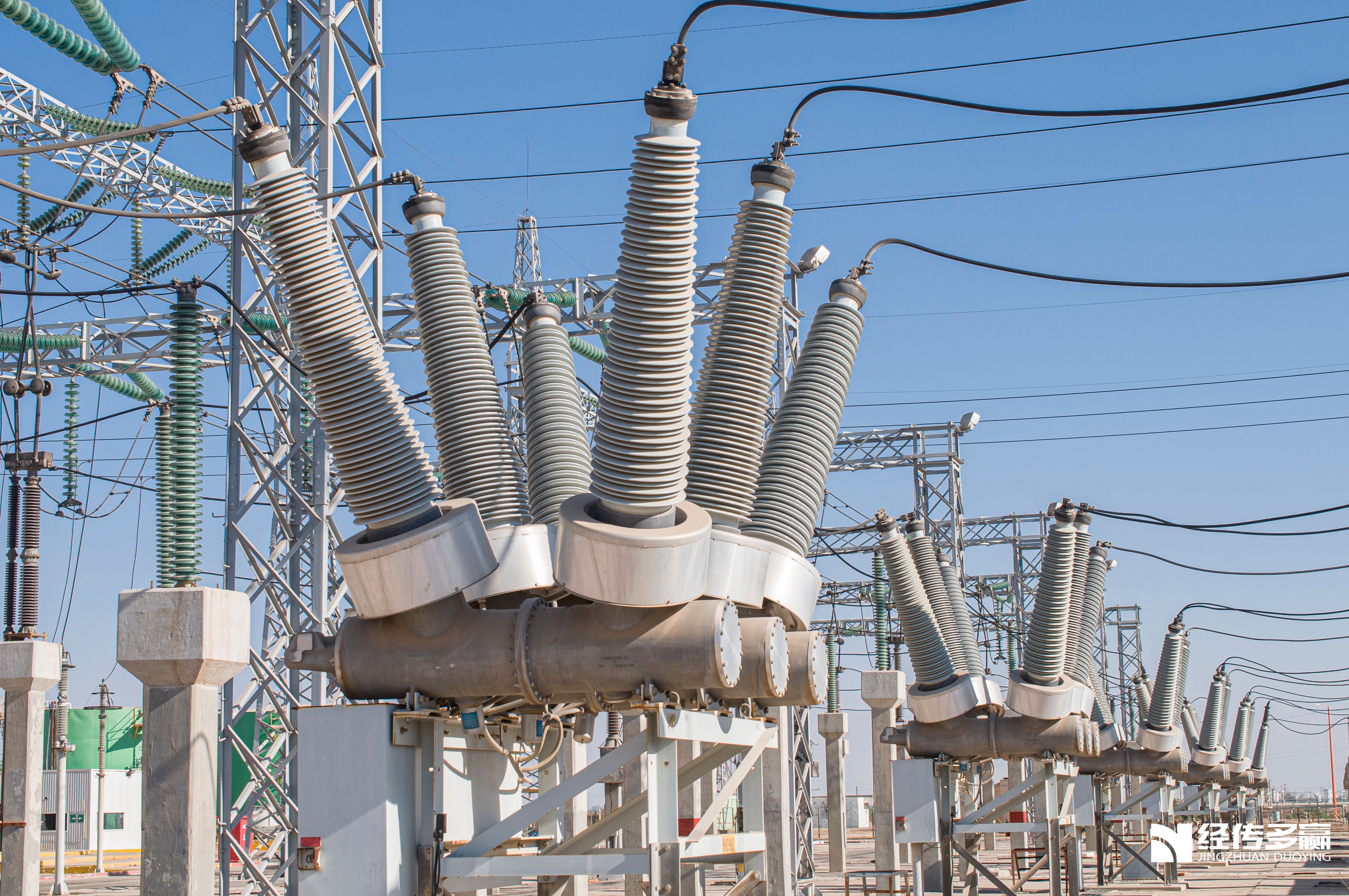 政策助电价早触底，行业估值重拾扩张